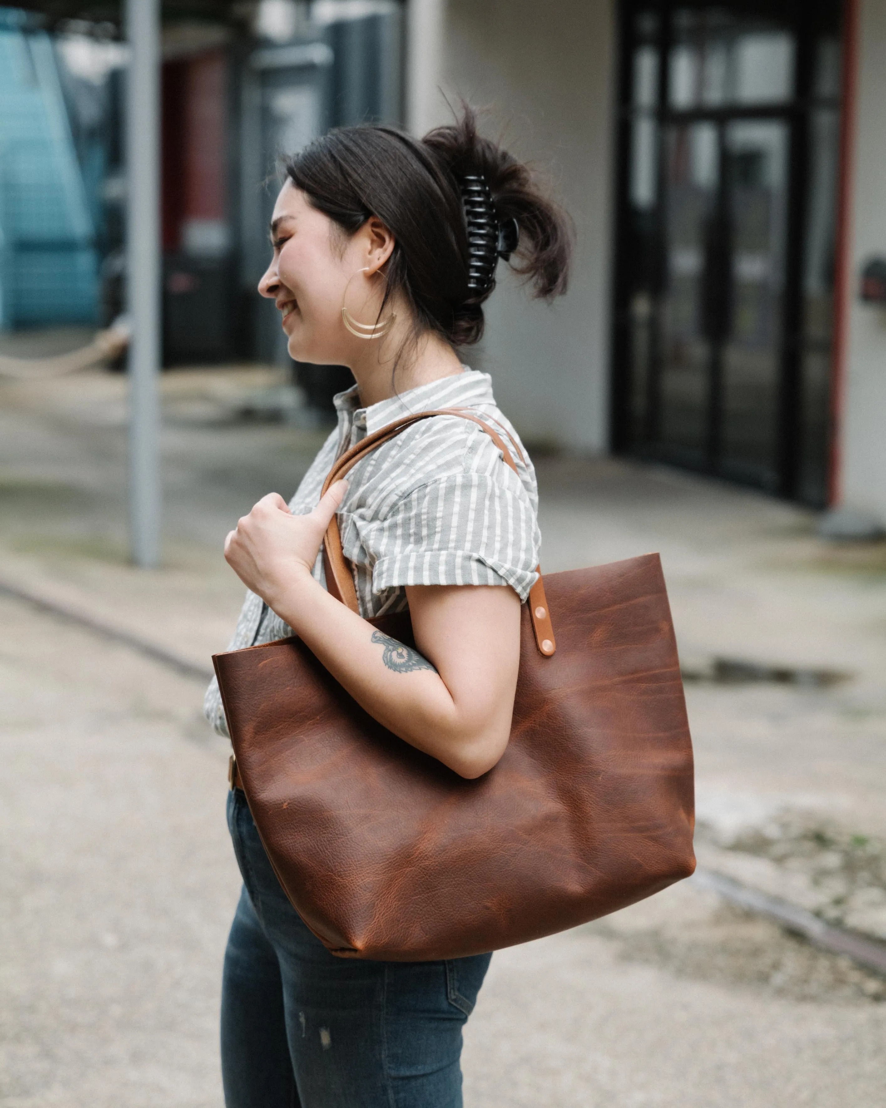 Black Kodiak East West Tote