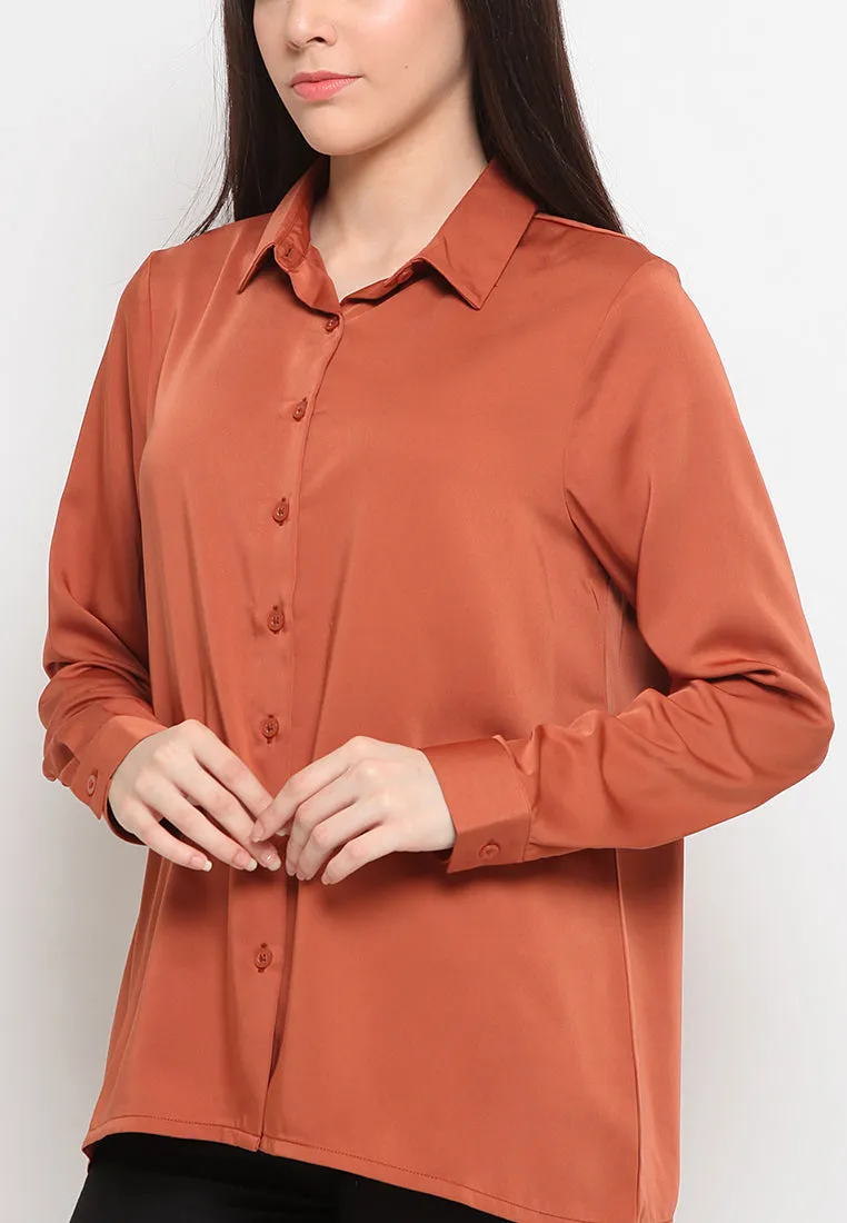 Regular fit satin shirt