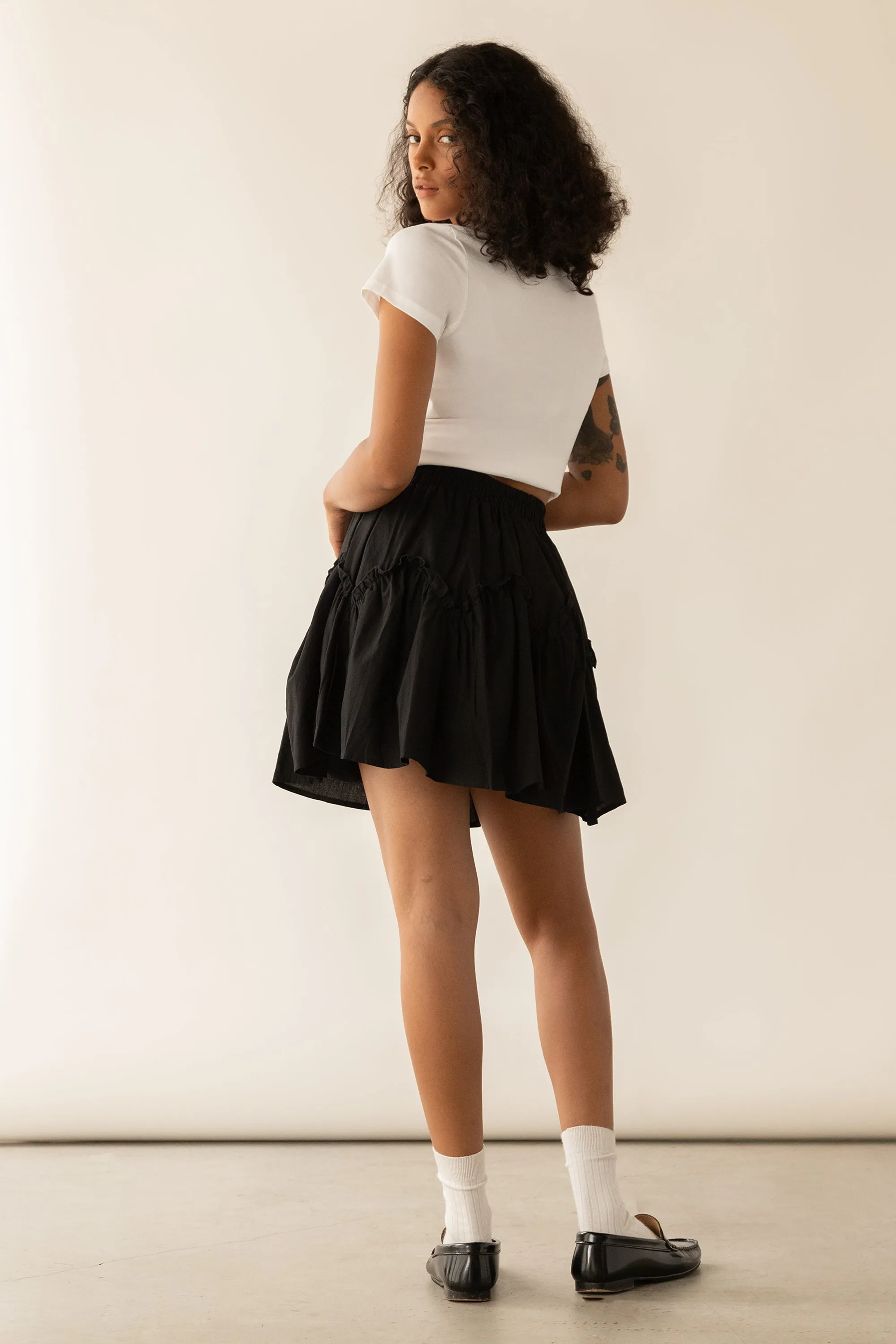 WAVY TIERED MINI SKIRT